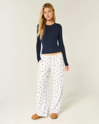 Pantaloni largi, confortabili, cu nervuri