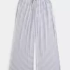 Pantaloni largi, confortabili, cu nervuri Pantaloni largi, confortabili, cu nervuri
