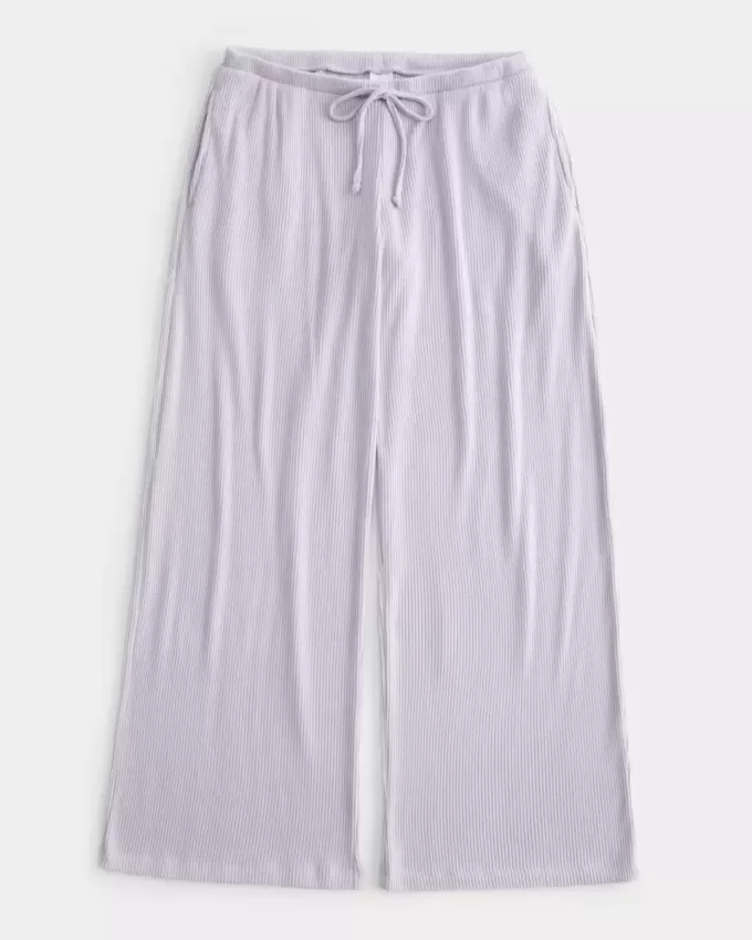 Pantaloni largi, confortabili, cu șnur Pantaloni largi, confortabili, cu șnur