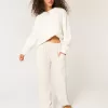 Pantaloni largi cu coaste confortabile Pantaloni largi cu coaste confortabile