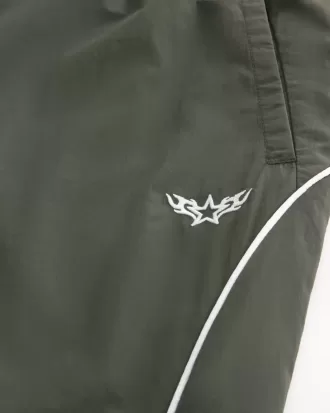 Pantaloni largi de sport