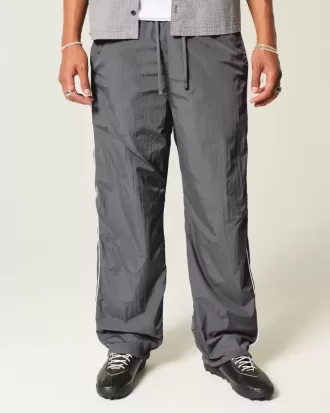 Pantaloni largi de sport