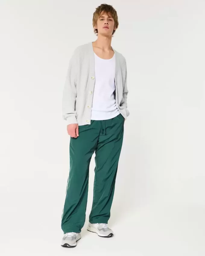 Pantaloni largi de sport