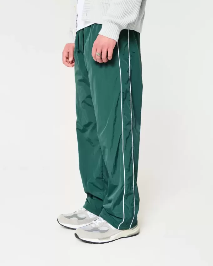 Pantaloni largi de sport