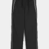 Pantaloni largi de sport Pantaloni largi de sport