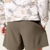 Pantaloni scurți activi hibridi la jumătatea coapsei