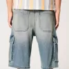Pantaloni scurți cargo din denim cu spălare medie