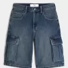 Pantaloni scurți cargo din denim cu spălare medie
