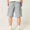 Pantaloni scurți cargo largi la genunchi