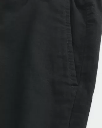 Pantaloni scurți cu încordare în amestec de in la jumătatea coapsei