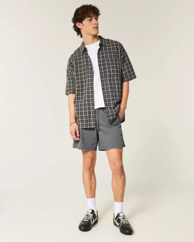 Pantaloni scurți cu tragere din twill la jumătatea coapsei Pantaloni scurți cu tragere din twill la jumătatea coapsei