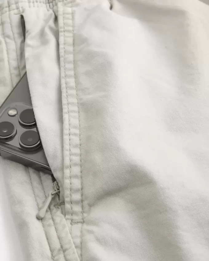Pantaloni scurți cu tragere din twill la jumătatea coapsei Pantaloni scurți cu tragere din twill la jumătatea coapsei