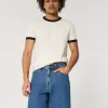 Pantaloni scurți de denim largi deasupra genunchiului Pantaloni scurți de denim largi deasupra genunchiului