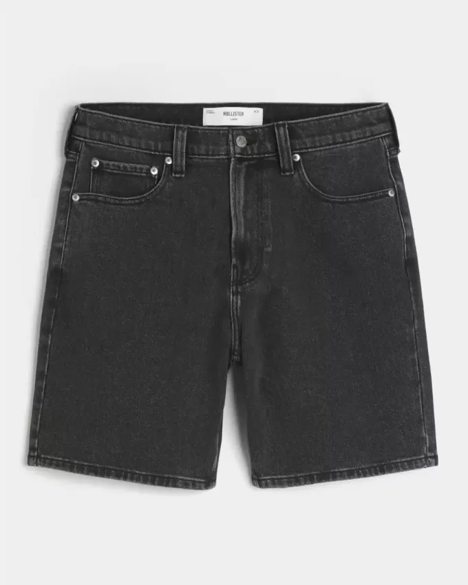 Pantaloni scurți de denim largi deasupra genunchiului