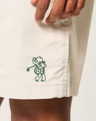 Pantaloni scurți de golf răcoritori deasupra genunchiului