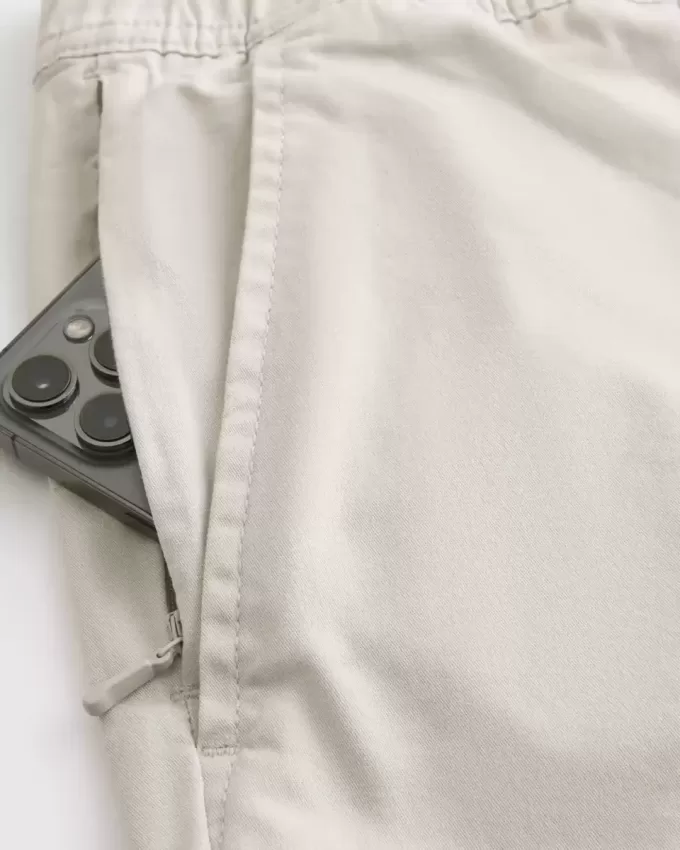 Pantaloni scurți de sarg cu tragere deasupra genunchiului Pantaloni scurți de sarg cu tragere deasupra genunchiului