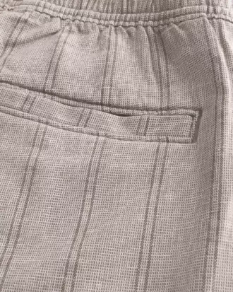 Pantaloni scurți din amestec de in deasupra genunchiului