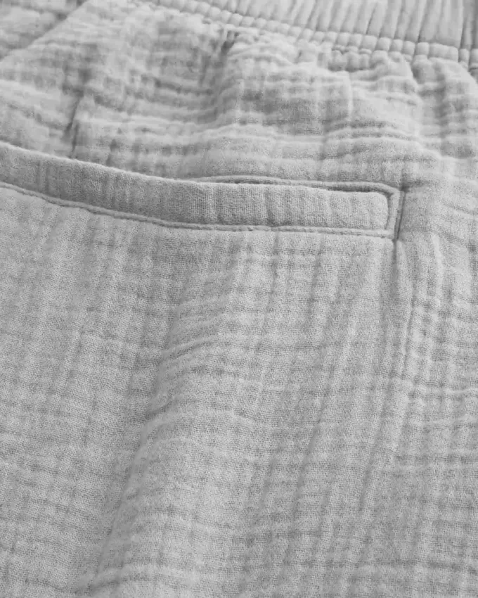 Pantaloni scurți din bumbac cu crinkle deasupra genunchiului