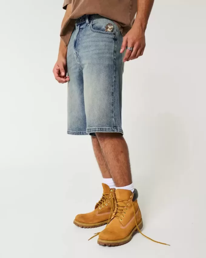 Pantaloni scurți din denim cu spalare medie Taz Graphic