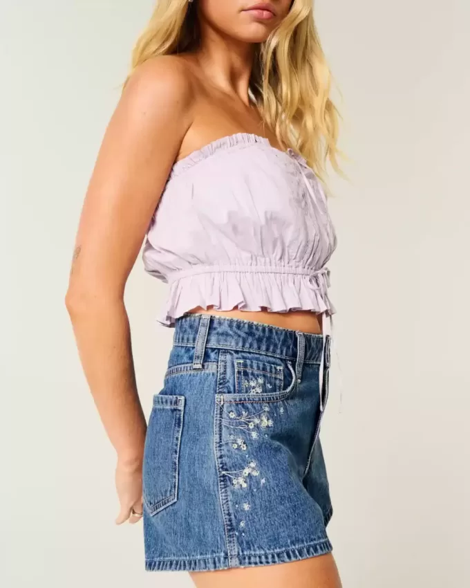 Pantaloni scurți din denim cu talie înaltă, cu spalare medie, brodate florale Pantaloni scurți din denim cu talie înaltă, cu spalare medie, brodate florale