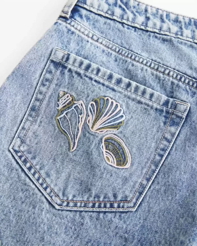 Pantaloni scurți din denim largi, cu talie mare, spalare medie, 5 inchi Pantaloni scurți din denim largi, cu talie mare, spalare medie, 5 inchi