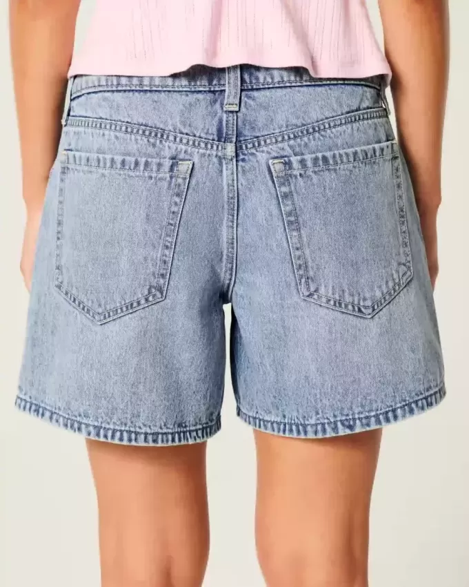 Pantaloni scurți din denim largi, cu talie rabatabilă, cu spalare medie, 5″ Pantaloni scurți din denim largi, cu talie rabatabilă, cu spalare medie, 5″