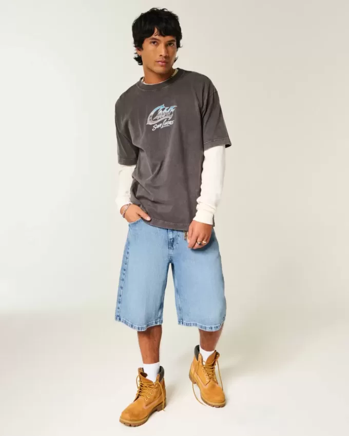 Pantaloni scurți din denim super largi cu grafic Skull Pantaloni scurți din denim super largi cu grafic Skull