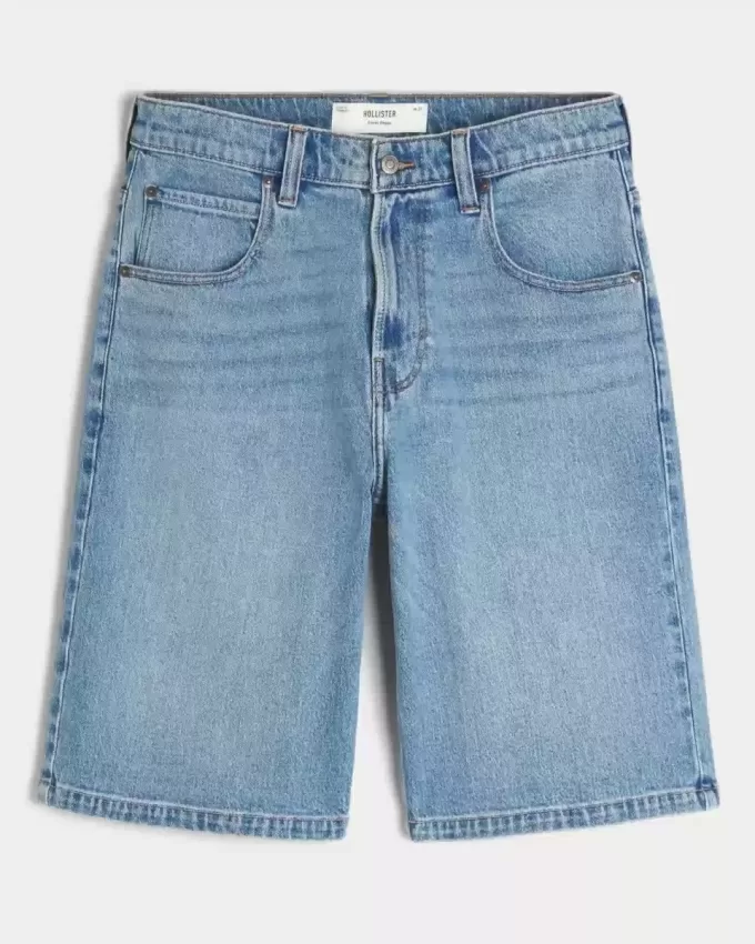 Pantaloni scurți din denim super largi, cu spălare medie sub genunchi