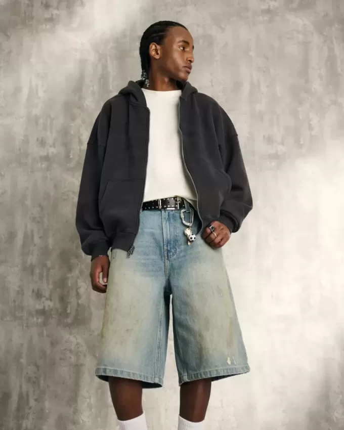 Pantaloni scurți din denim super largi, cu spălare medie unsă