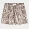 Pantaloni scurți din lână camuflat la jumătatea coapsei Pantaloni scurți din lână camuflat la jumătatea coapsei