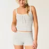 Pantaloni scurți din tricot cu pulover confortabil Gilly Hicks Pantaloni scurți din tricot cu pulover confortabil Gilly Hicks