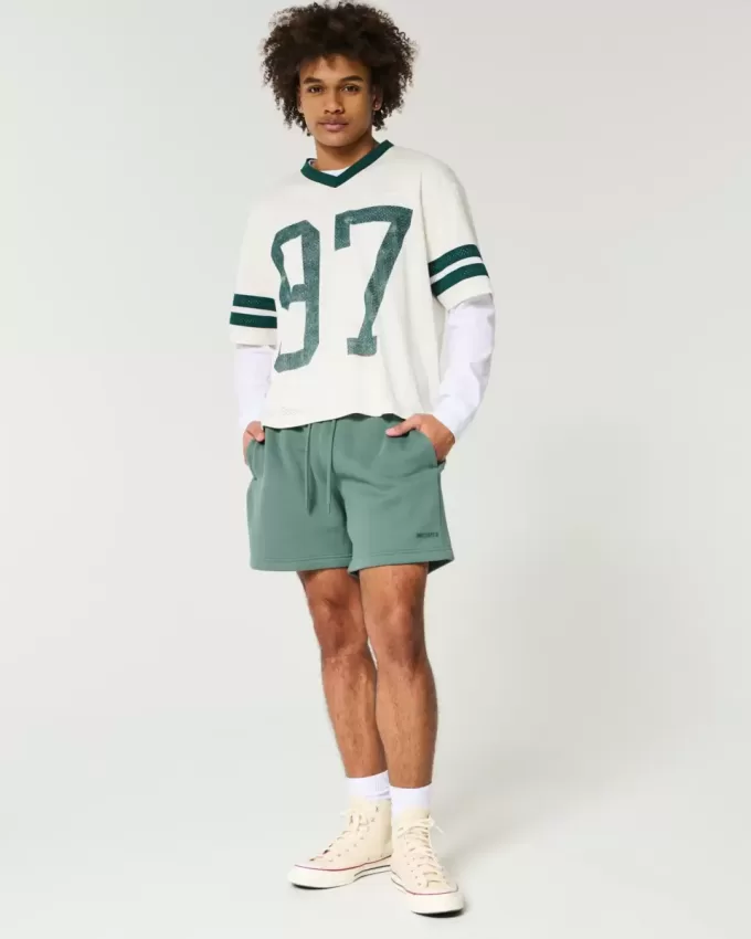 Pantaloni scurți Hollister Feel Good Fleece la mijlocul coapsei