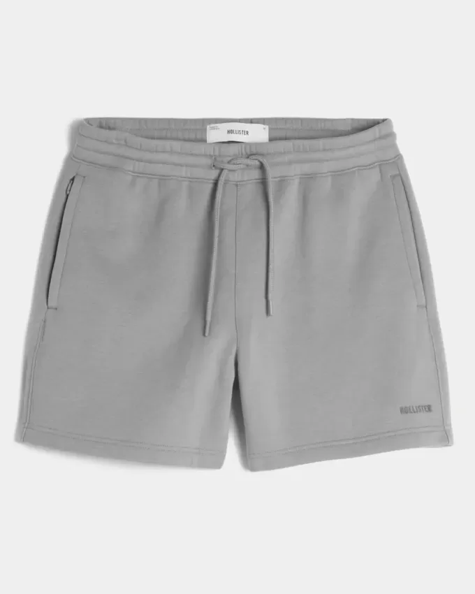 Pantaloni scurți Hollister Feel Good Fleece la mijlocul coapsei Pantaloni scurți Hollister Feel Good Fleece la mijlocul coapsei