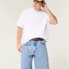 Pantaloni scurți largi din denim cu spălare medie Pantaloni scurți largi din denim cu spălare medie