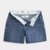 Pantaloni scurți largi din denim, cu talie joasă, spalat la culoare închisă, 5″ Pantaloni scurți largi din denim, cu talie joasă, spalat la culoare închisă, 5″