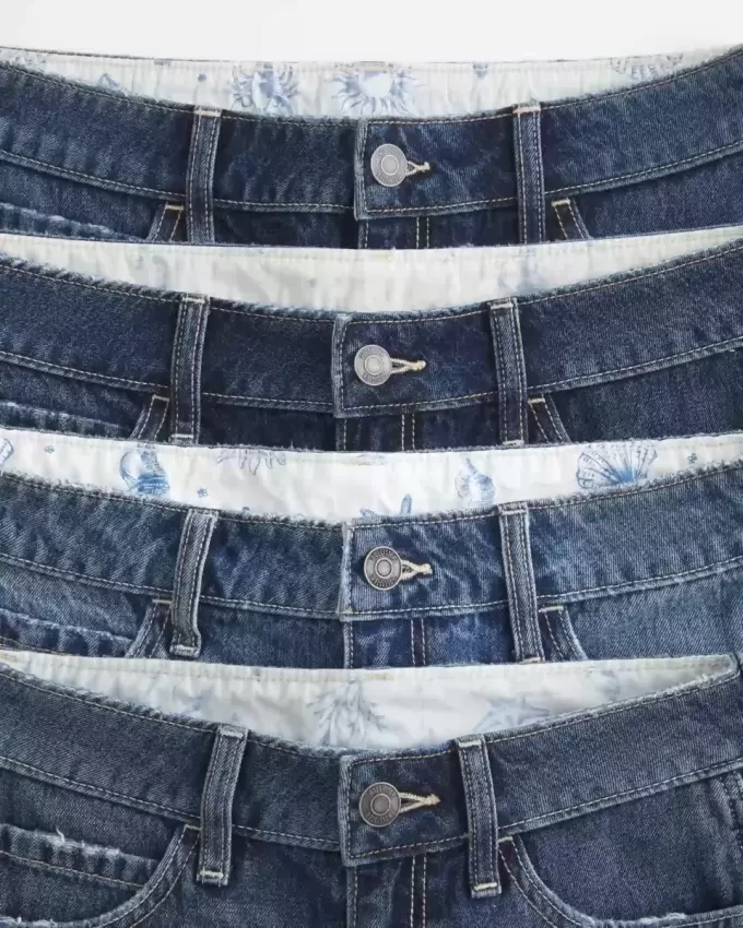 Pantaloni scurți largi din denim, cu talie joasă, spalat la culoare închisă, 5″ Pantaloni scurți largi din denim, cu talie joasă, spalat la culoare închisă, 5″
