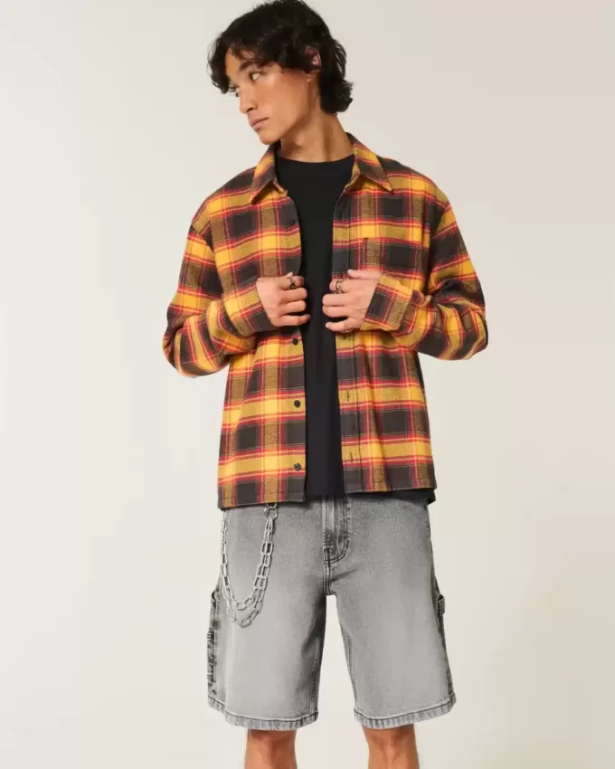 Pantaloni scurți largi din denim negru spalat