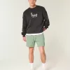 Pantaloni scurți lângi din lână la jumătatea coapsei Pantaloni scurți lângi din lână la jumătatea coapsei