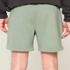 Pantaloni scurți lângi din lână la jumătatea coapsei Pantaloni scurți lângi din lână la jumătatea coapsei
