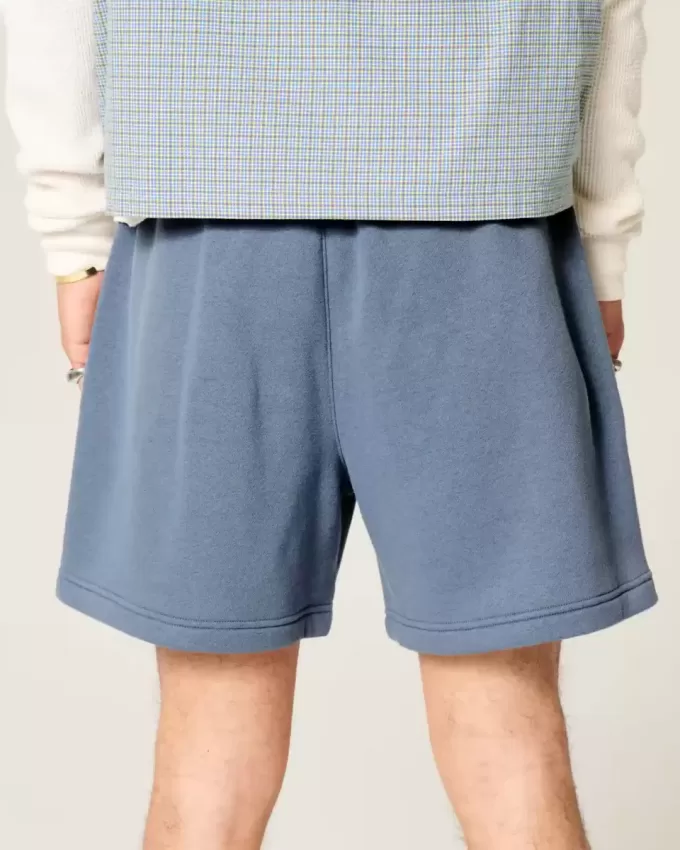 Pantaloni scurți lângi din lână la jumătatea coapsei Pantaloni scurți lângi din lână la jumătatea coapsei