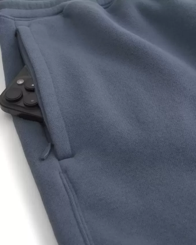 Pantaloni scurți lângi din lână la jumătatea coapsei Pantaloni scurți lângi din lână la jumătatea coapsei