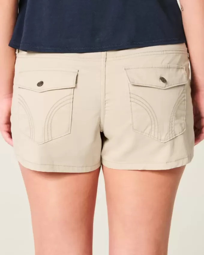 Pantaloni scurți mini din twill kaki cu talie foarte joasă Pantaloni scurți mini din twill kaki cu talie foarte joasă