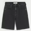 Pantaloni scurți negri largi din denim spălat Pantaloni scurți negri largi din denim spălat
