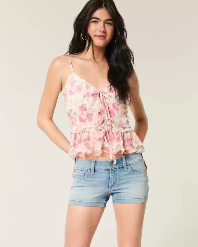 Pantaloni scurti din denim cu talie joasă, cu spalare medie Pantaloni scurti din denim cu talie joasă, cu spalare medie