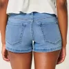 Pantaloni scurti din denim cu talie joasă, cu spalare medie Pantaloni scurti din denim cu talie joasă, cu spalare medie