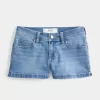 Pantaloni scurti din denim cu talie joasă, cu spalare medie Pantaloni scurti din denim cu talie joasă, cu spalare medie