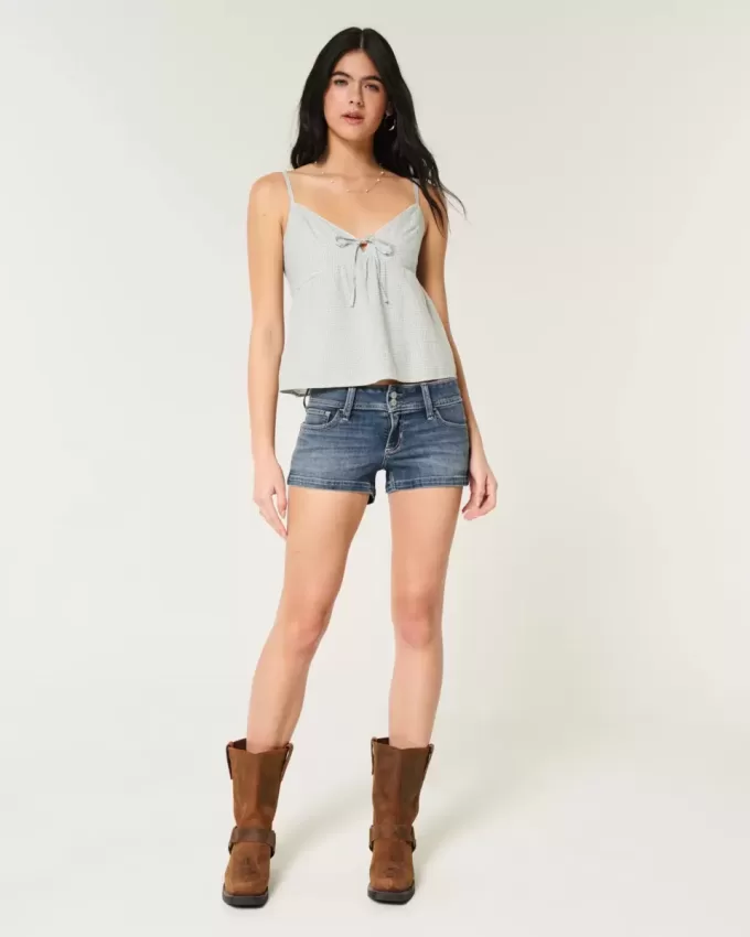Pantaloni scurti din denim cu talie joasă, cu spalare medie Pantaloni scurti din denim cu talie joasă, cu spalare medie