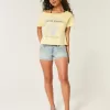 Pantaloni scurti din denim, cu talie joasă, cu spalare ușoară Pantaloni scurti din denim, cu talie joasă, cu spalare ușoară