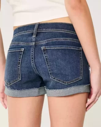 Pantaloni scurti din denim cu talie joasă, rupte, spalate întunecat