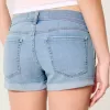 Pantaloni scurti din denim cu talie joasă, rupte, spălate lejer Pantaloni scurti din denim cu talie joasă, rupte, spălate lejer